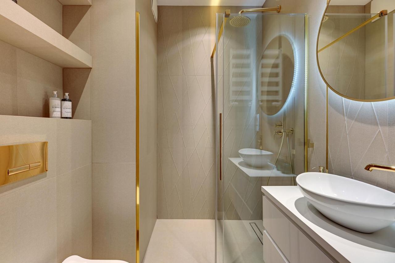 Granaria Deluxe & Riverside By Downtown Apartments Danzica Esterno foto